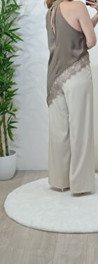Blusa de Cetim com Renda - Image 2