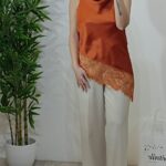 Blusa Assimétrica com renda